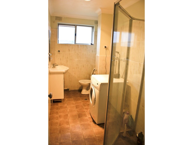 9/15 Bank St, Meadowbank NSW 2114