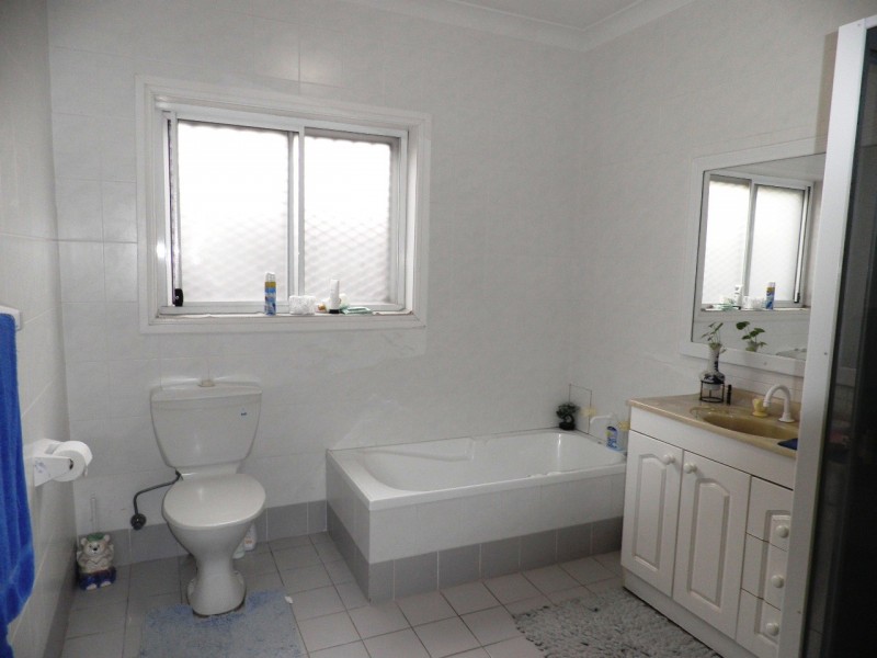 16 Station Street, Guildford NSW 2161