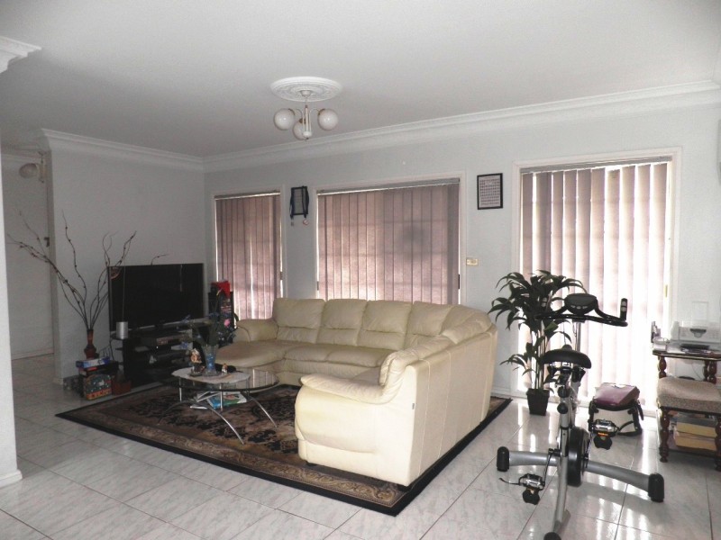 16 Station Street, Guildford NSW 2161