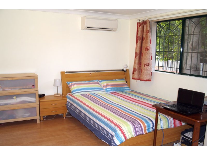 1/23A Banks St, Mays Hill NSW 2145