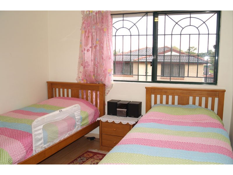 1/23A Banks St, Mays Hill NSW 2145