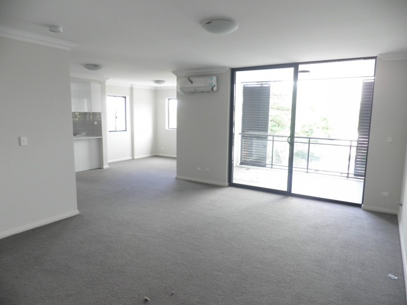 8 Boundary Rd, Carlingford NSW 2118