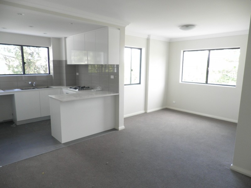 8 Boundary Rd, Carlingford NSW 2118