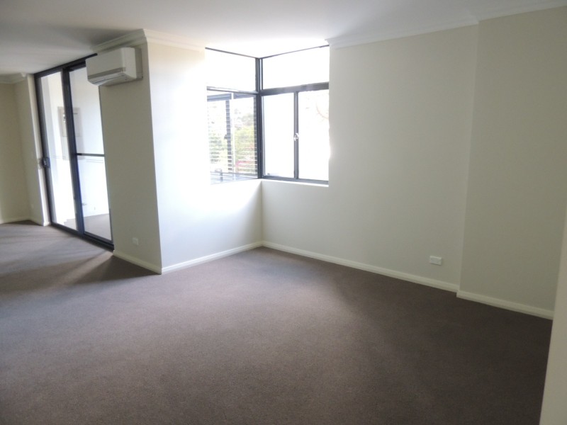 8 Boundary Rd, Carlingford NSW 2118