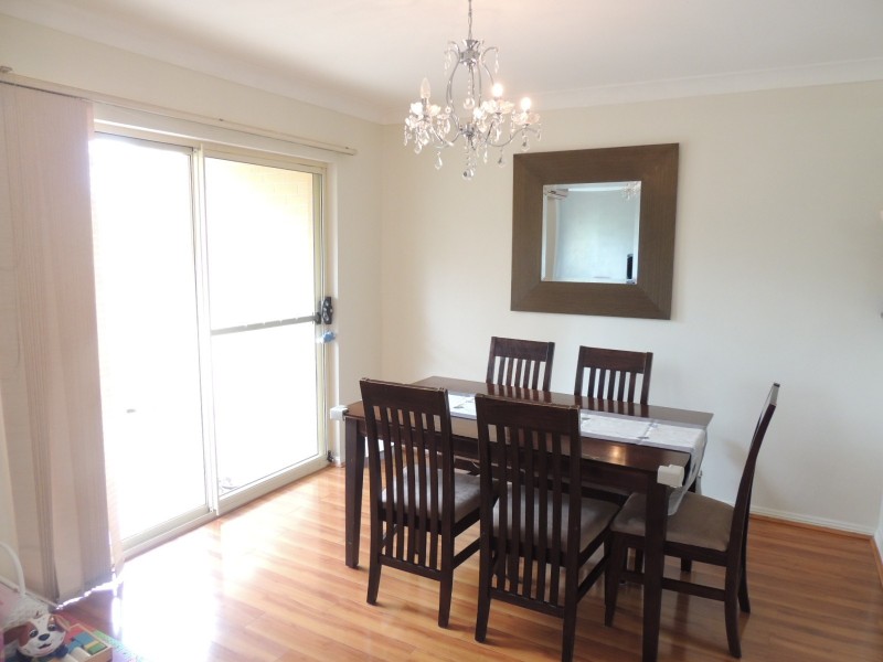 27/2 Bradley Place, Liberty Grove NSW 2138