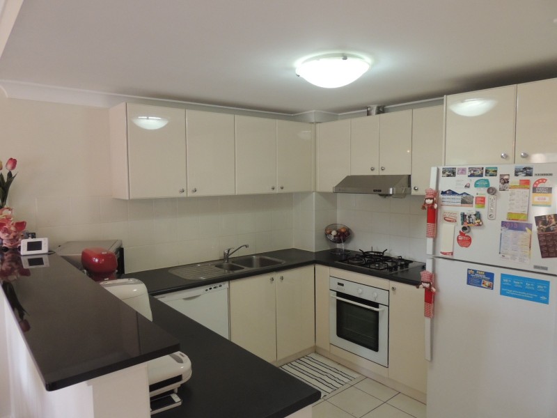 27/2 Bradley Place, Liberty Grove NSW 2138