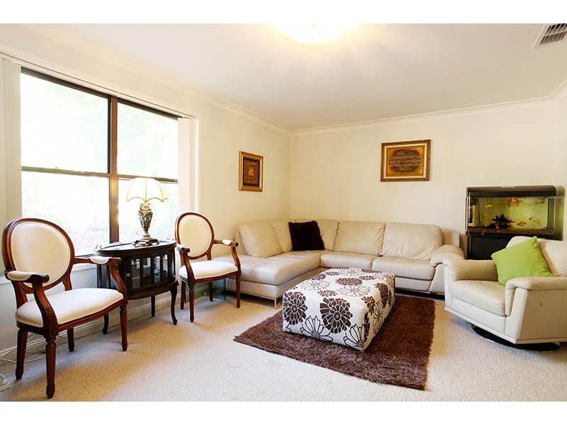 13 Imlay Ave, Carlingford NSW 2118