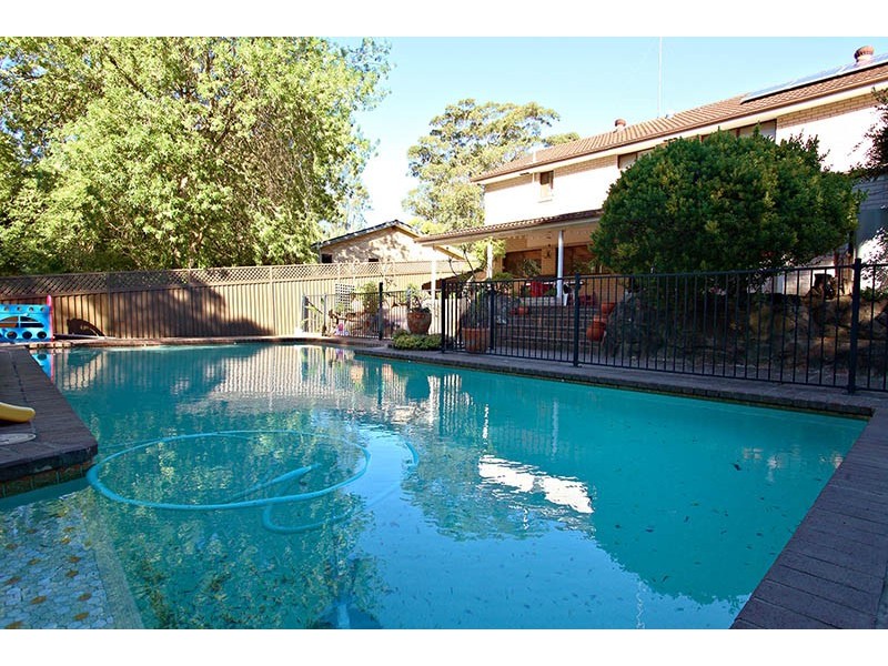 13 Imlay Ave, Carlingford NSW 2118