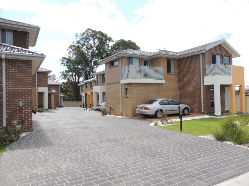 10/14 George St, Seven Hills NSW 2147