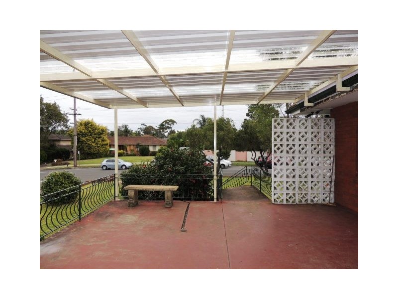 2A Lochinvar Pde, Carlingford NSW 2118