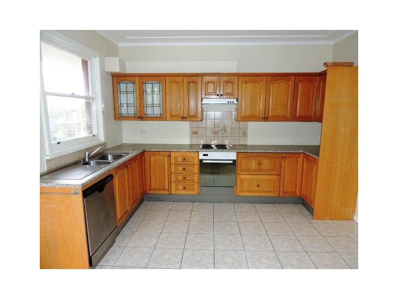 2A Lochinvar Pde, Carlingford NSW 2118