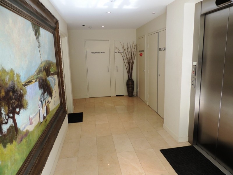 2 A Eulbertie Ave, Warrawee NSW 2074