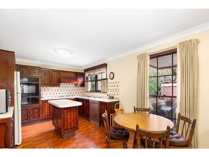 122 Parsonage Rd, Castle Hill NSW 2154