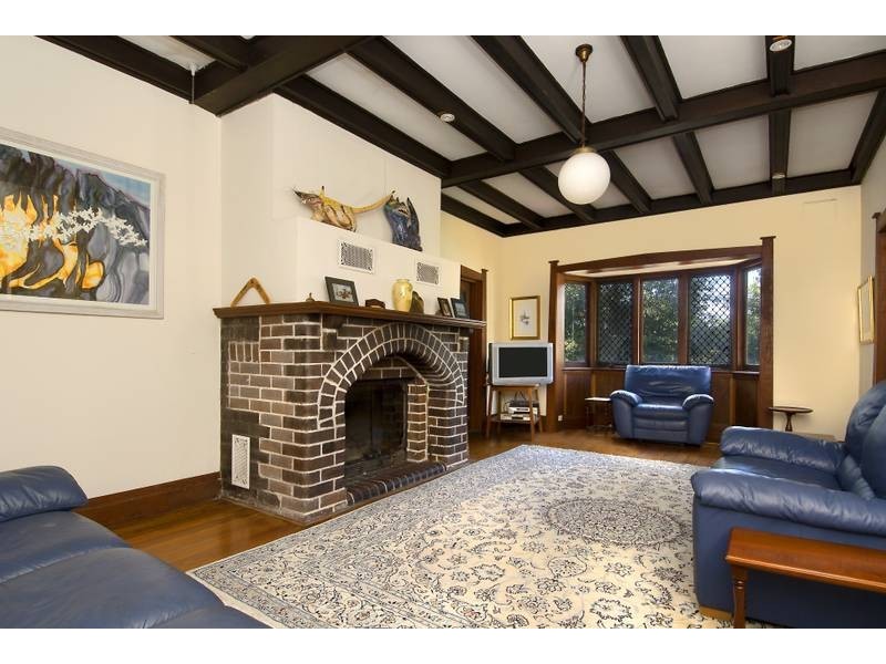 1 Boomerang Street, Turramurra NSW 2074