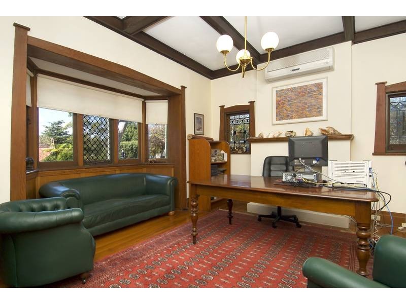 1 Boomerang Street, Turramurra NSW 2074