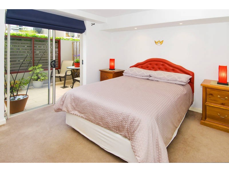 2/75 Stanley St “Stanley Mews”, Chatswood NSW 2067