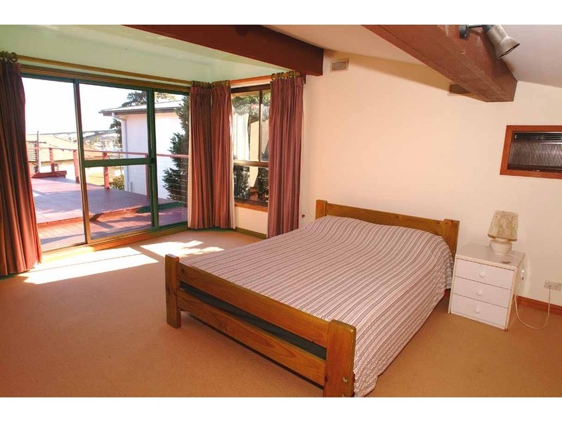10 Lyndhurst Crescent, Hunters Hill NSW 2110