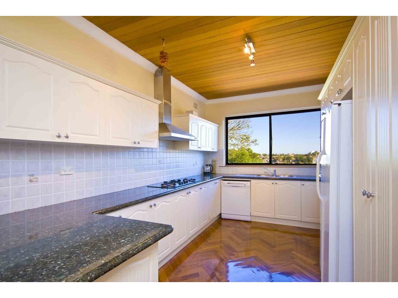 10 Lyndhurst Crescent, Hunters Hill NSW 2110