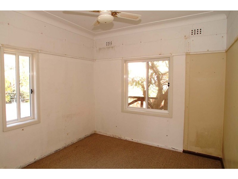 8 Miramont Ave, Riverview NSW 2066