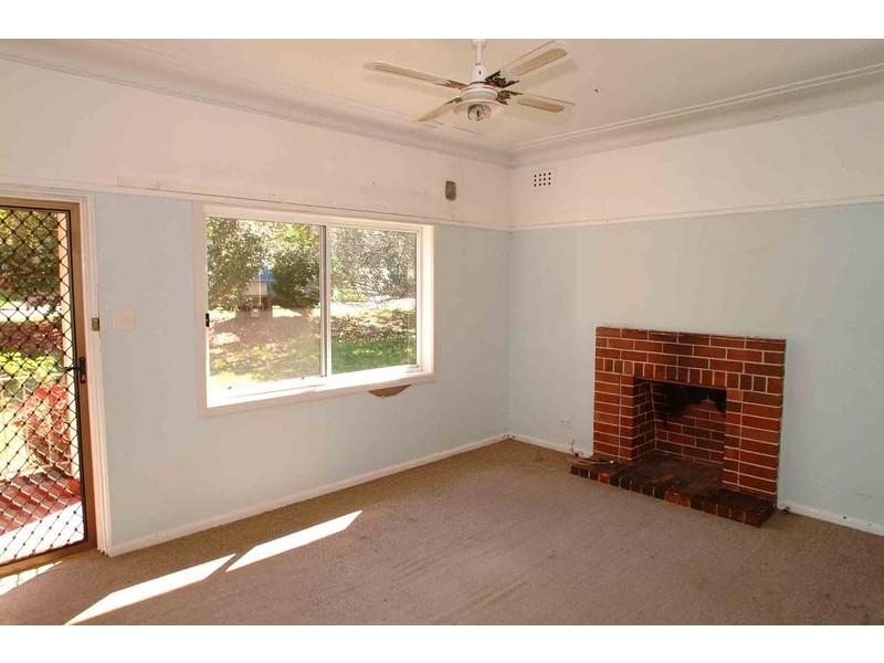 8 Miramont Ave, Riverview NSW 2066