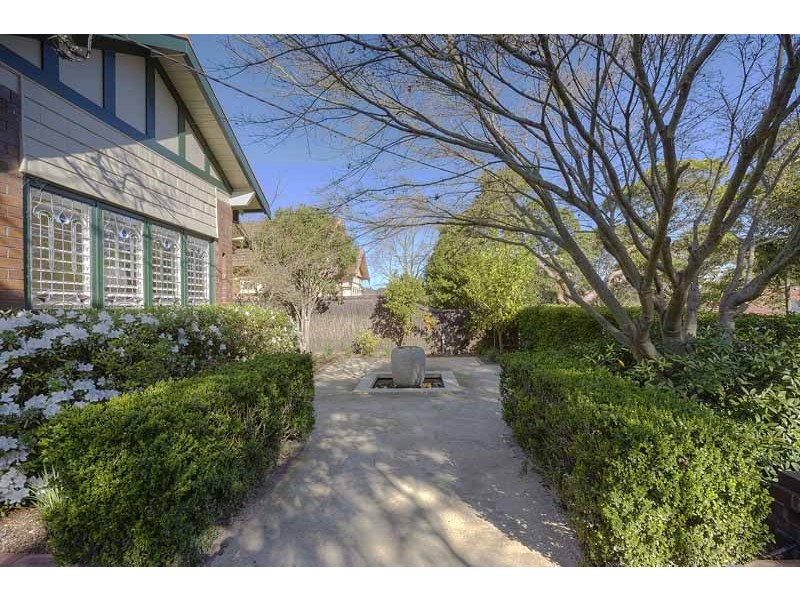 17 Fontaine Street, Chatswood NSW 2067