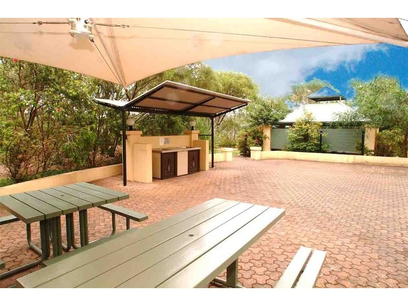 31 Walkers Drive, Lane Cove NSW 2066