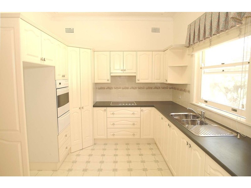 222 Burns Bay Road, Lane Cove NSW 2066