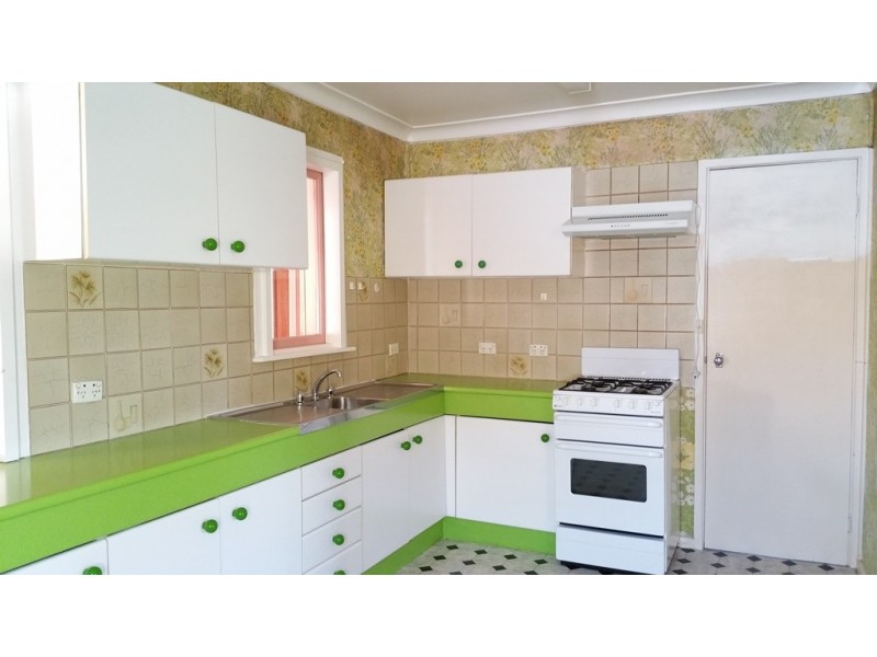 86 STRICKLAND CRES, Ashcroft NSW 2168