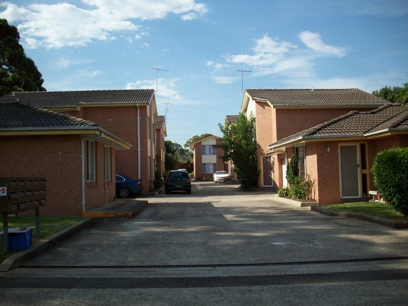 5-7 THELMA ST, Lurnea NSW 2170