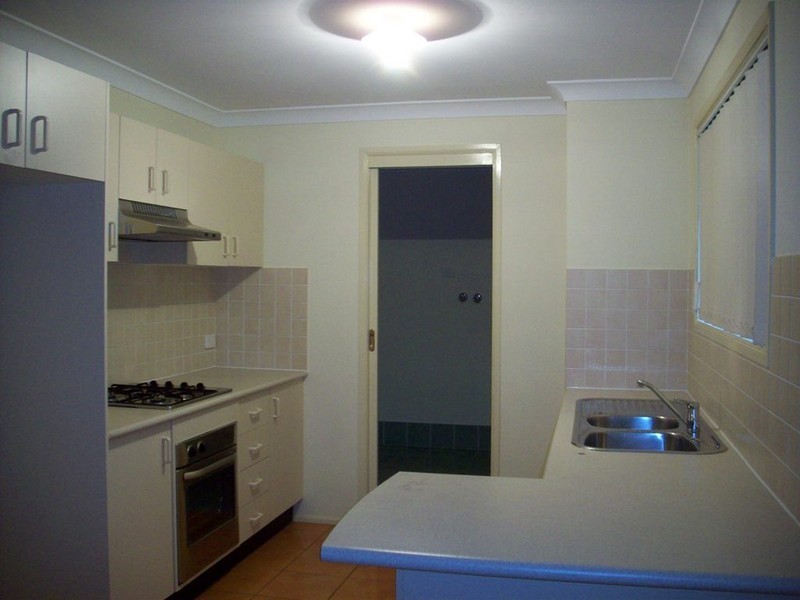 5 RIDGEWAY CLOSE, West Hoxton NSW 2171