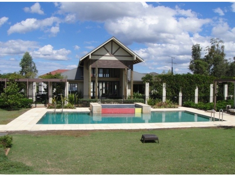 7 MARINER ST, Glenfield NSW 2167