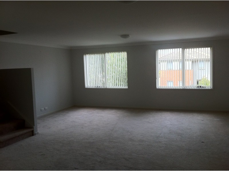 3/5 WENTON RD, Holsworthy NSW 2173