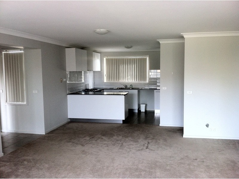 3/5 WENTON RD, Holsworthy NSW 2173