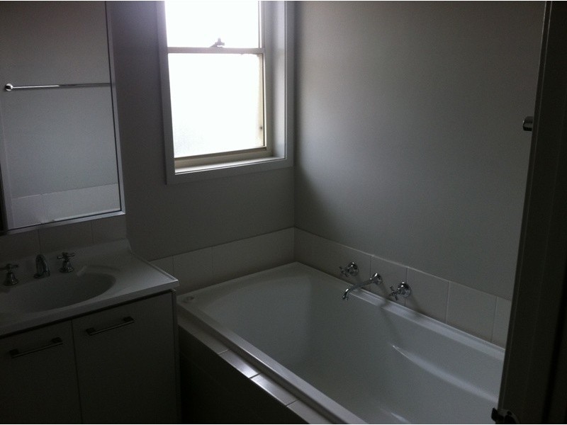 3/5 WENTON RD, Holsworthy NSW 2173