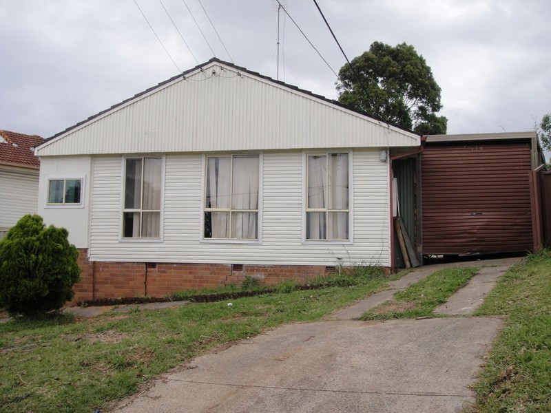 131 HILL RD, Lurnea NSW 2170