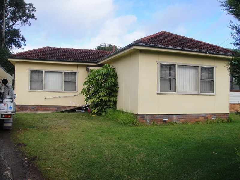 32 LIONS AVE, Lurnea NSW 2170