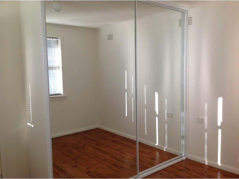 11 STRICKLAND CRES, Ashcroft NSW 2168