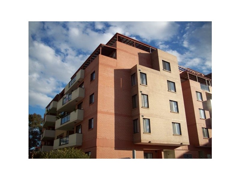 9-11 BATHURST St, Liverpool NSW 2170