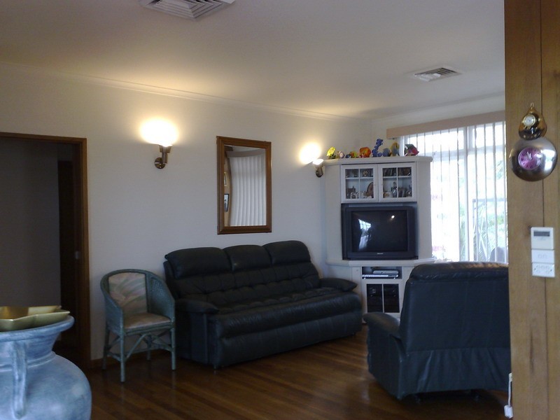 60 EDNA AVE, Mount Pritchard NSW 2170