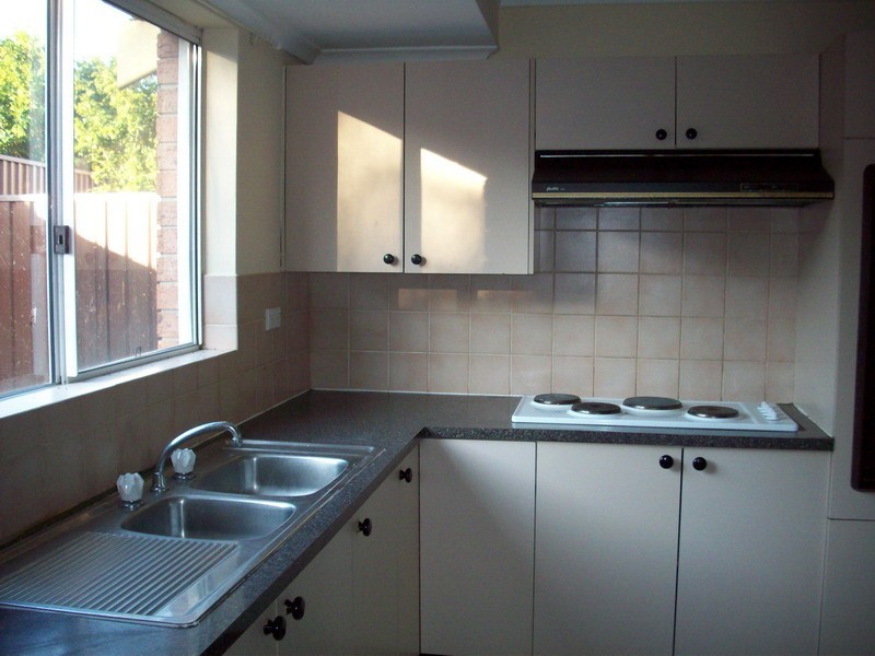 8/5-7 THELMA ST, Lurnea NSW 2170