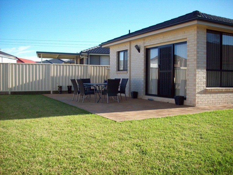 45 TEMORA ST, Prestons NSW 2170