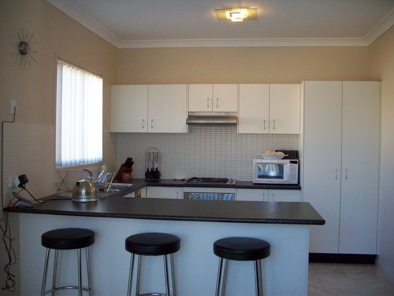 45 TEMORA ST, Prestons NSW 2170