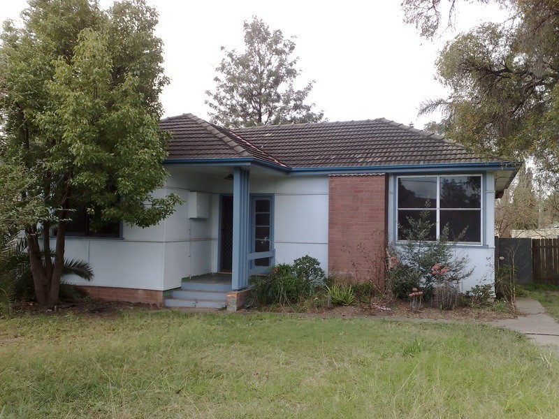 40 McGIRR PARADE, Warwick Farm NSW 2170