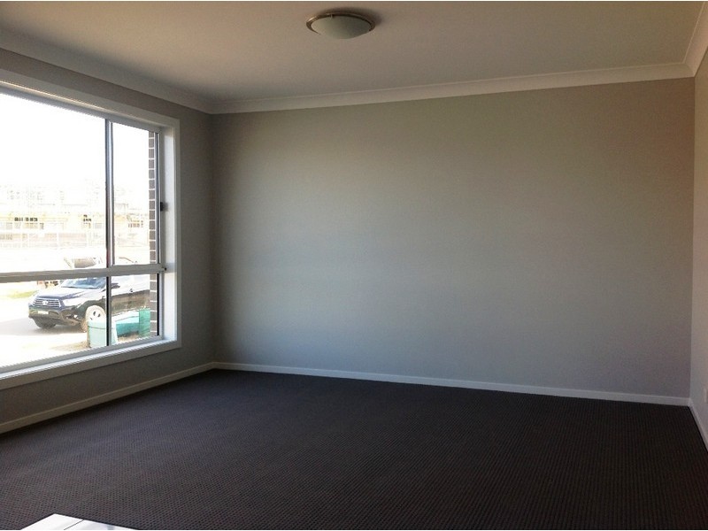 6 Speare St, Moorebank NSW 2170