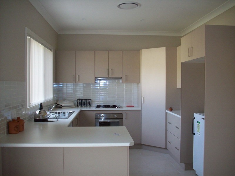 8 FIGTREE PLACE, Casula NSW 2170