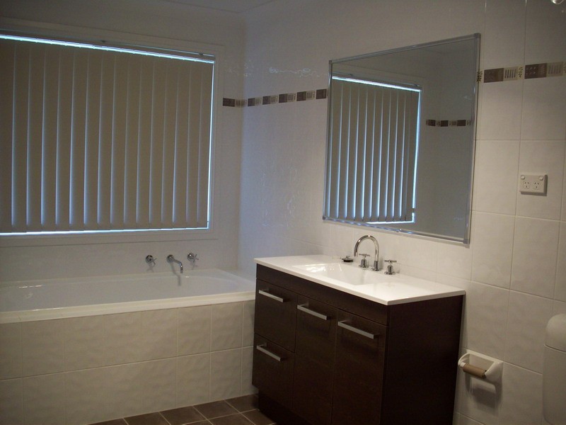 8 FIGTREE PLACE, Casula NSW 2170