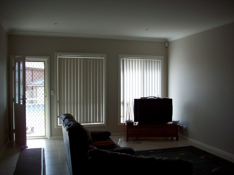 8 FIGTREE PLACE, Casula NSW 2170