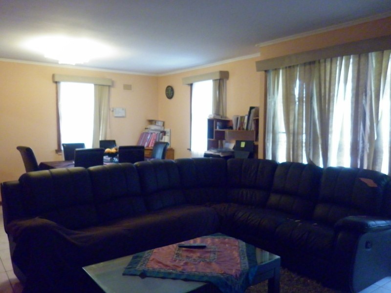 36 KINGARTH ST, Busby NSW 2168