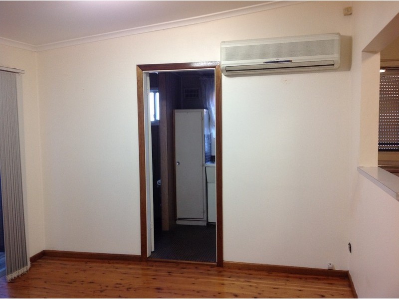 5 Thorn St, Liverpool NSW 2170