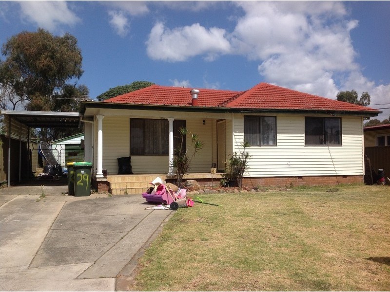 29 Kingarth St, Busby NSW 2168